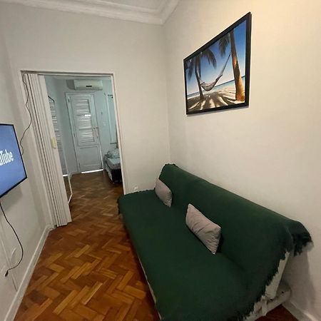 Suh Copacabana 08 Low Cost Behind Copacabanapalace 리오데자네이루 외부 사진