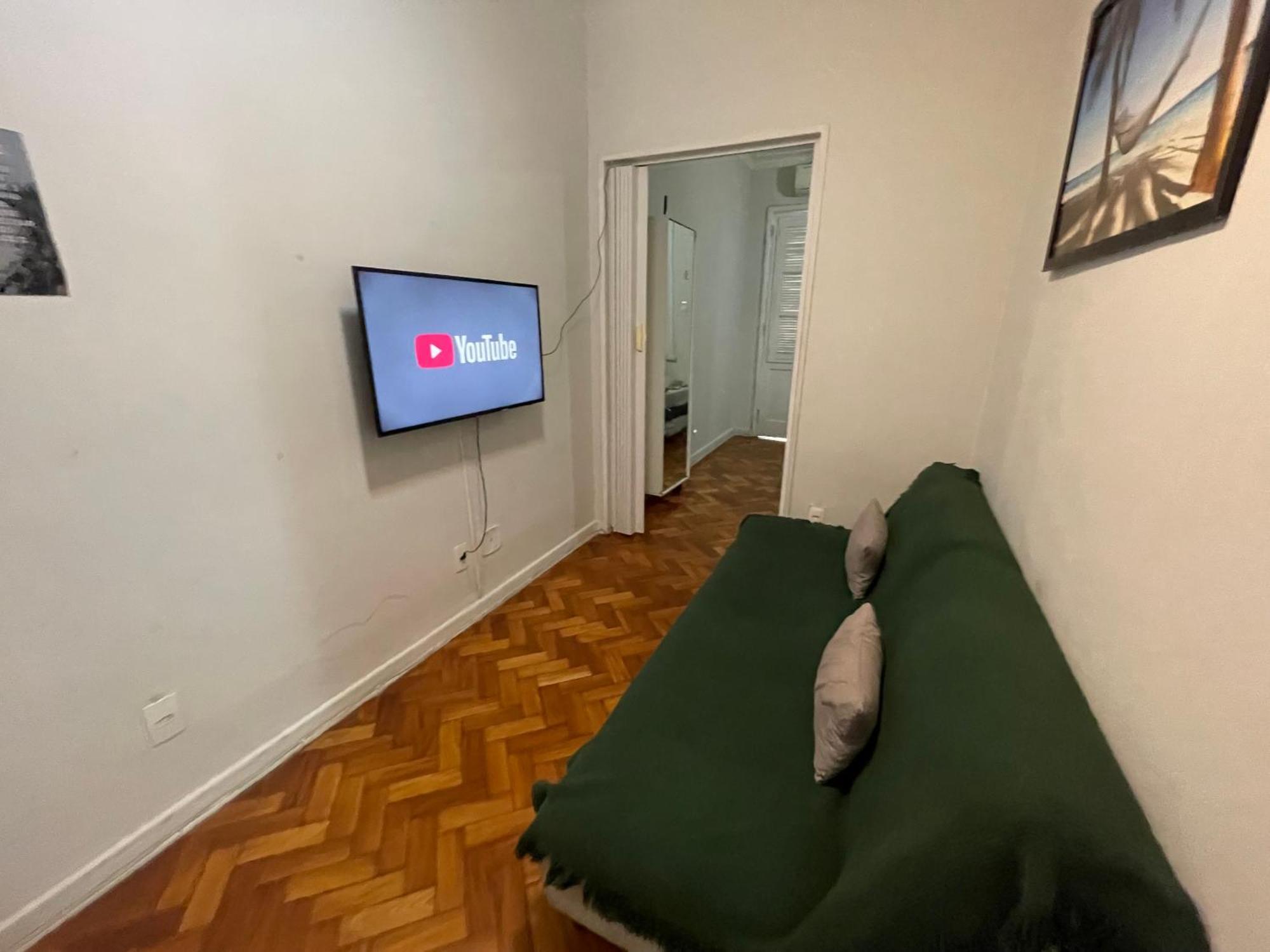 Suh Copacabana 08 Low Cost Behind Copacabanapalace 리오데자네이루 외부 사진