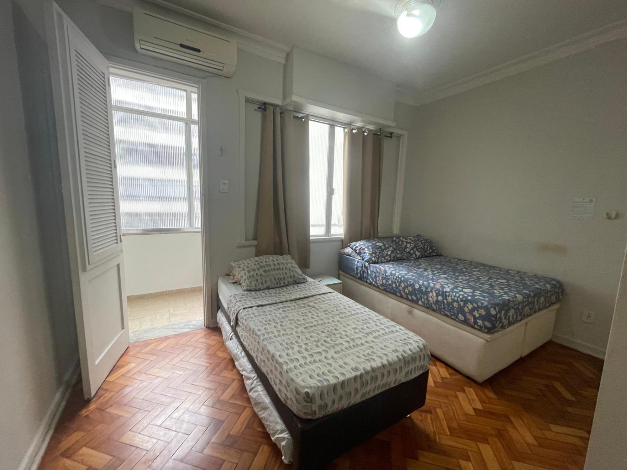 Suh Copacabana 08 Low Cost Behind Copacabanapalace 리오데자네이루 외부 사진