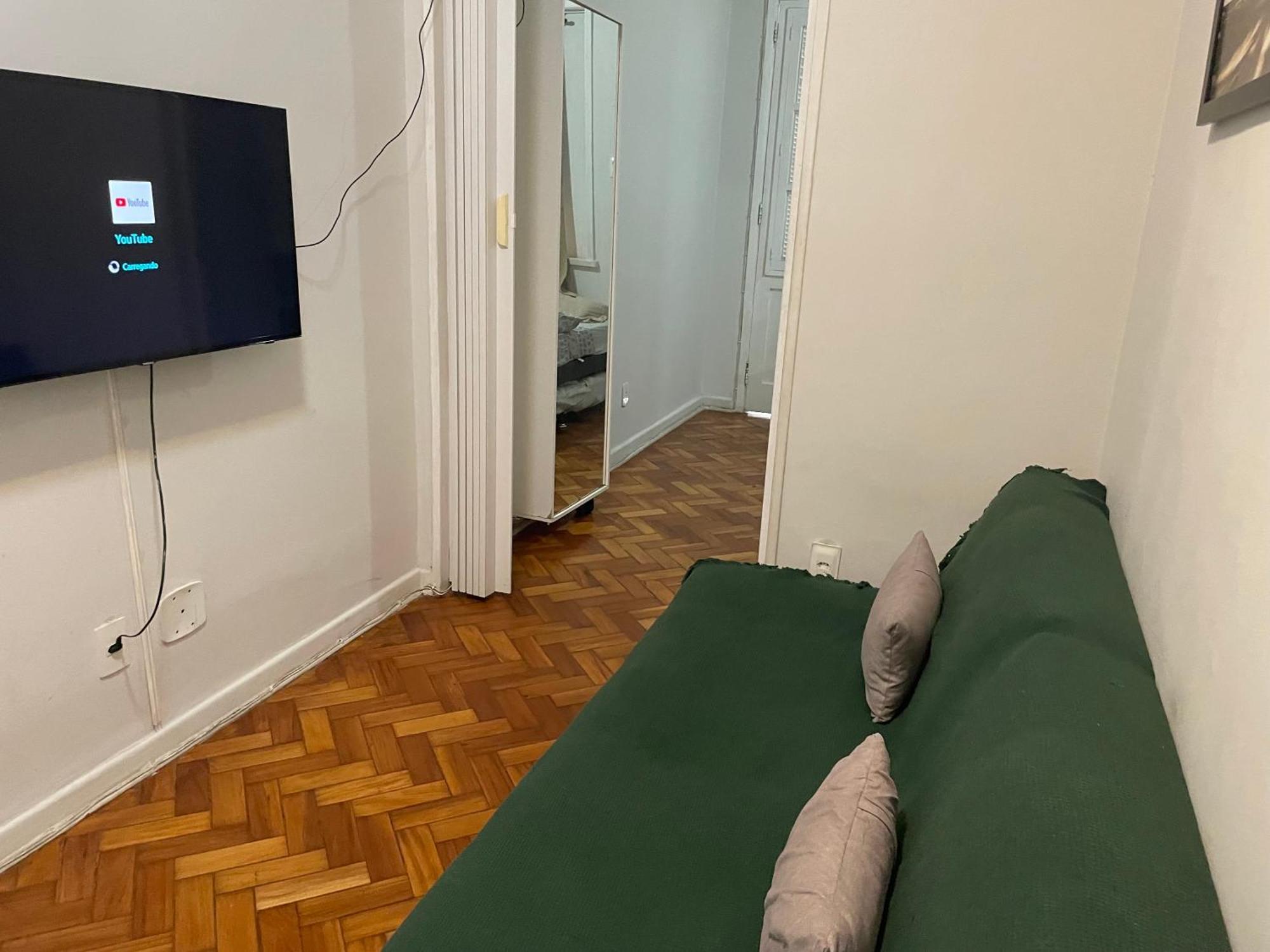 Suh Copacabana 08 Low Cost Behind Copacabanapalace 리오데자네이루 외부 사진