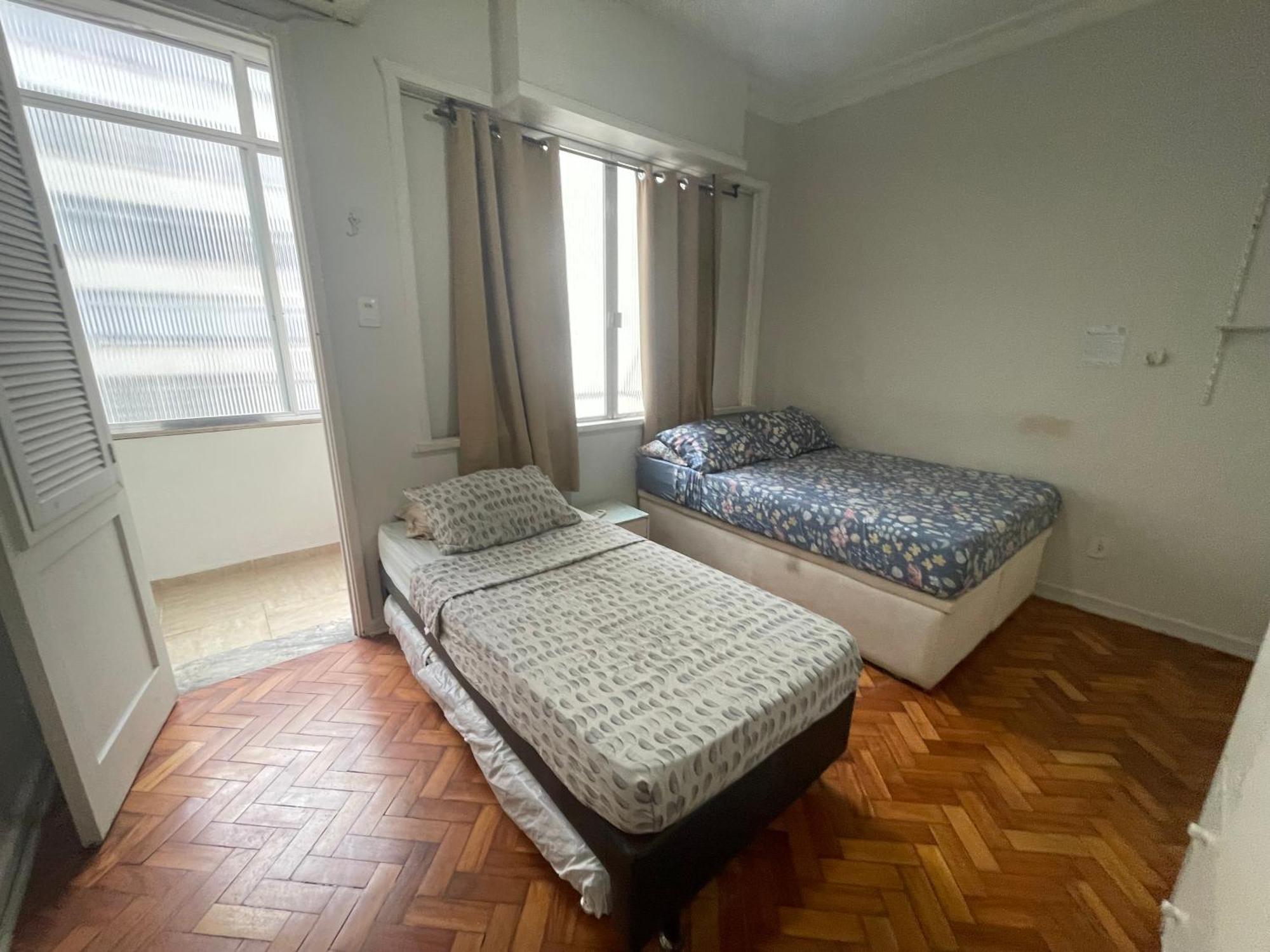 Suh Copacabana 08 Low Cost Behind Copacabanapalace 리오데자네이루 외부 사진
